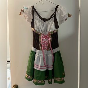 Women’s German Beer Garden Costume and Beer Purse, Large